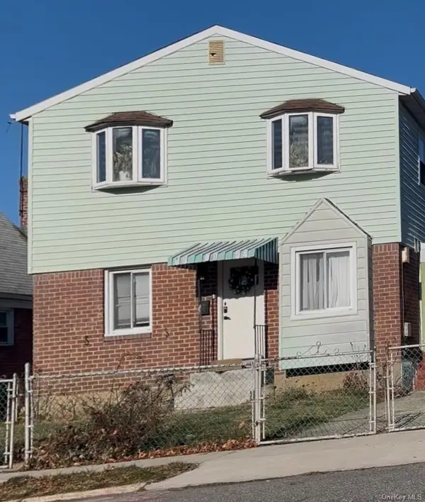 22731 111th Avenue, Queens Village, NY 11429