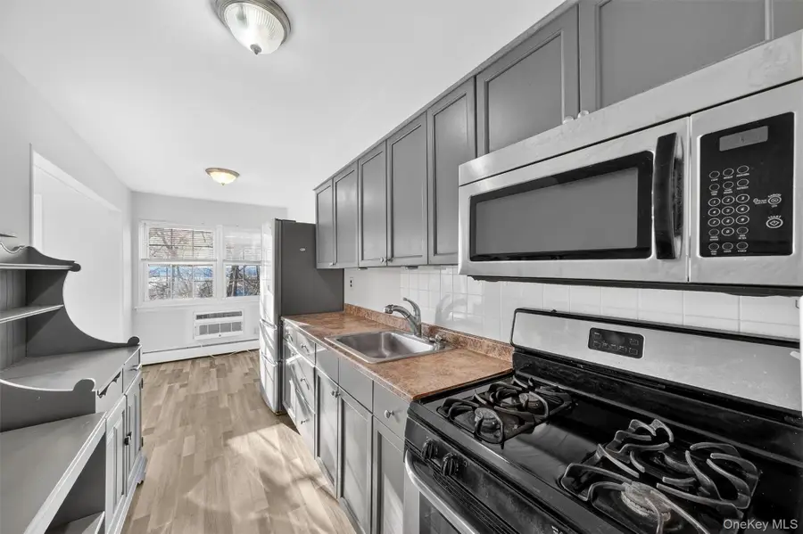 4 Colonial Road #96, Beacon, NY 12508 - Image #2