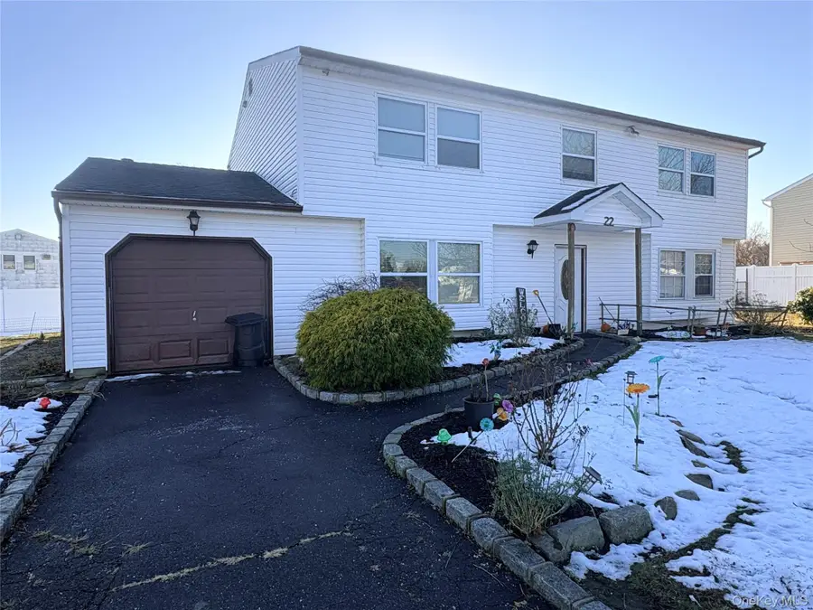 22 Forte Avenue, Medford, NY 11763 - Image #2