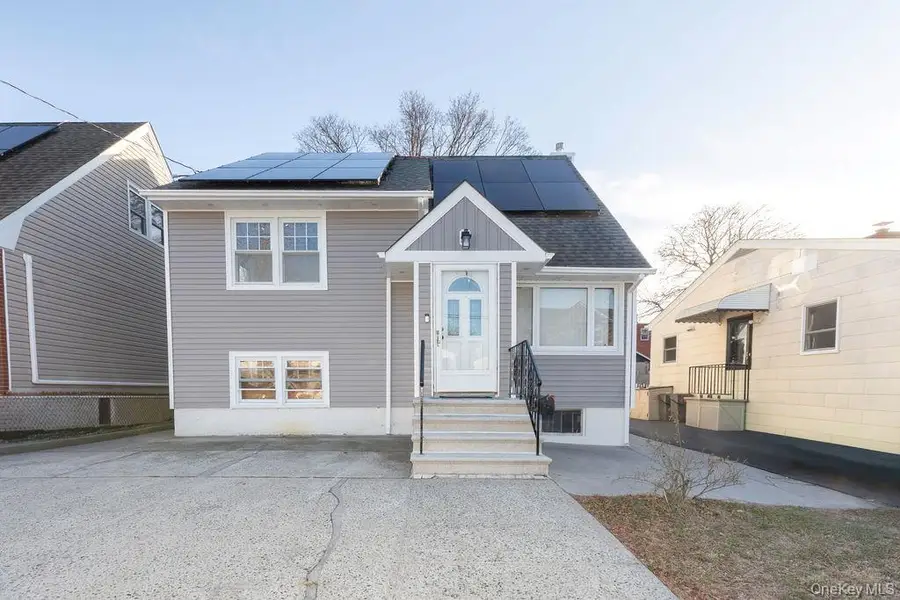 158 Reville Street, Bronx, NY 10464 - Image #2