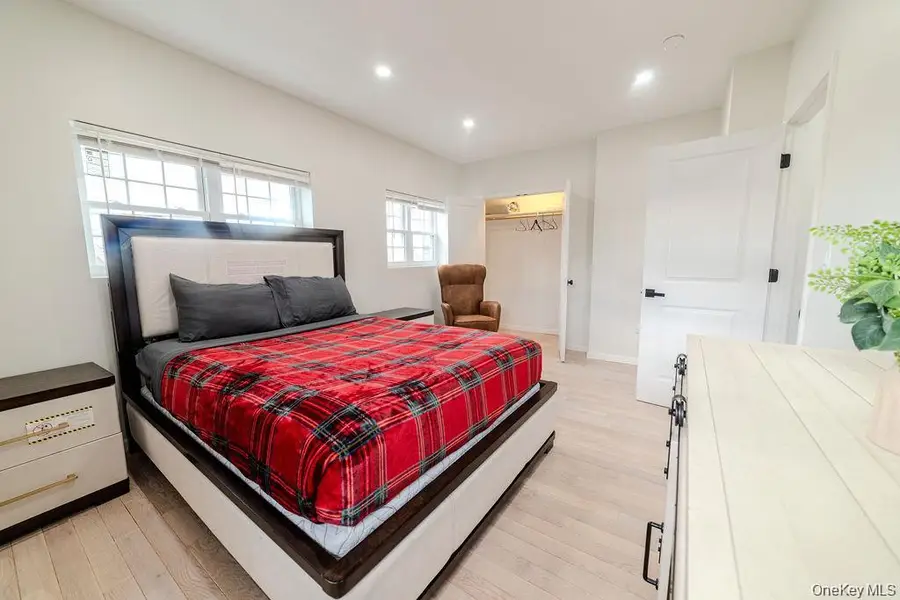 327 Mundy Lane, Mount Vernon, NY 10550 - Image #2