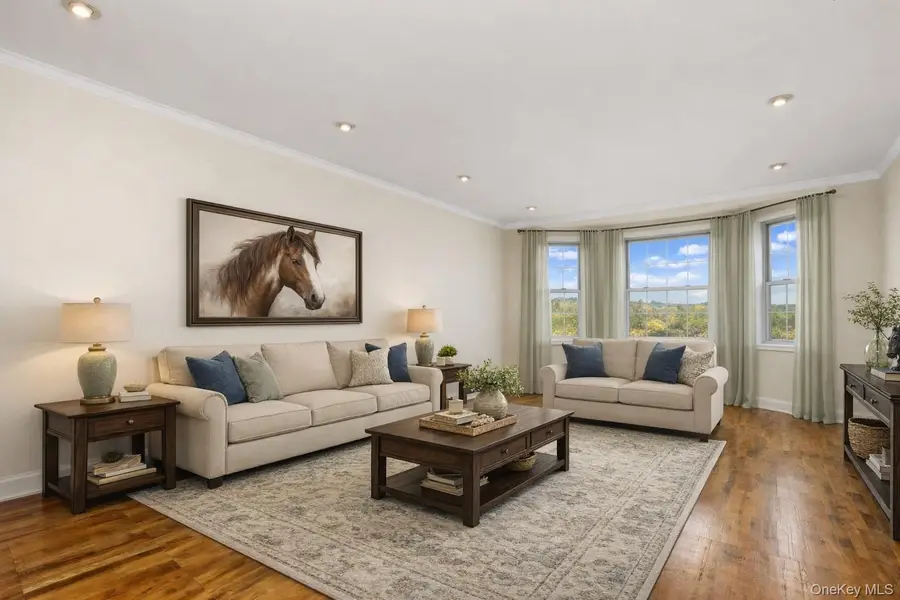 60 Pinewood Avenue #1B, Hartsdale, NY 10530 - Image #3