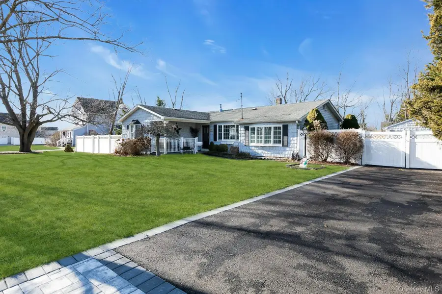 358 Rider Avenue, Patchogue, NY 11772 - Image #3