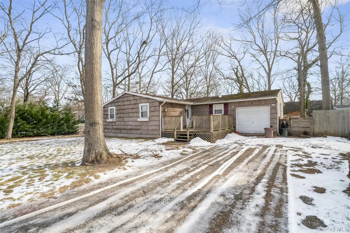 4 Laurel Lane, Shirley, NY 11967 - Image #1