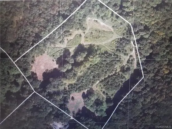 Oxford Road, Chester, NY 10914