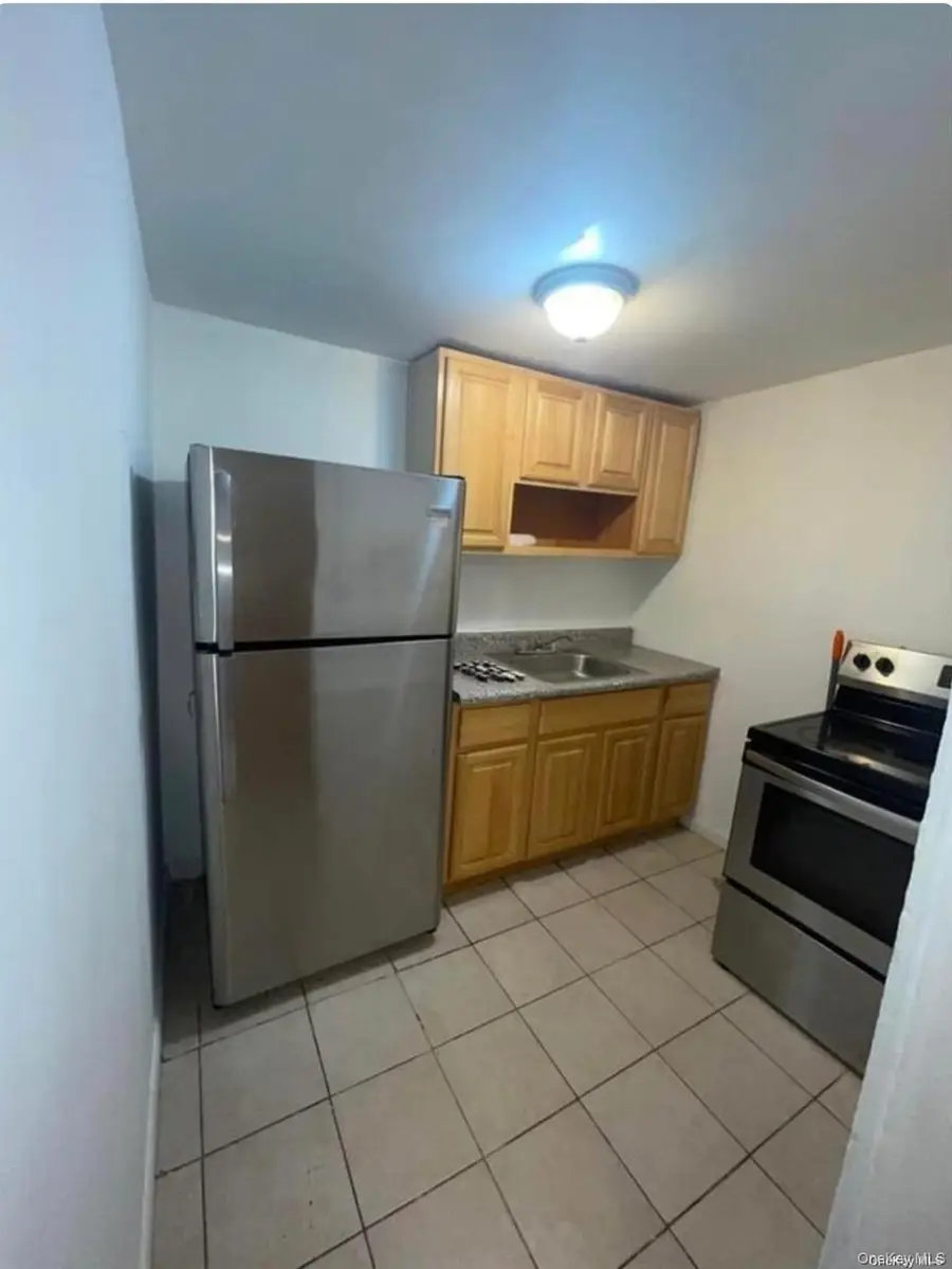 686 E 223rd Street #B, Bronx, NY 10466 - Image #3