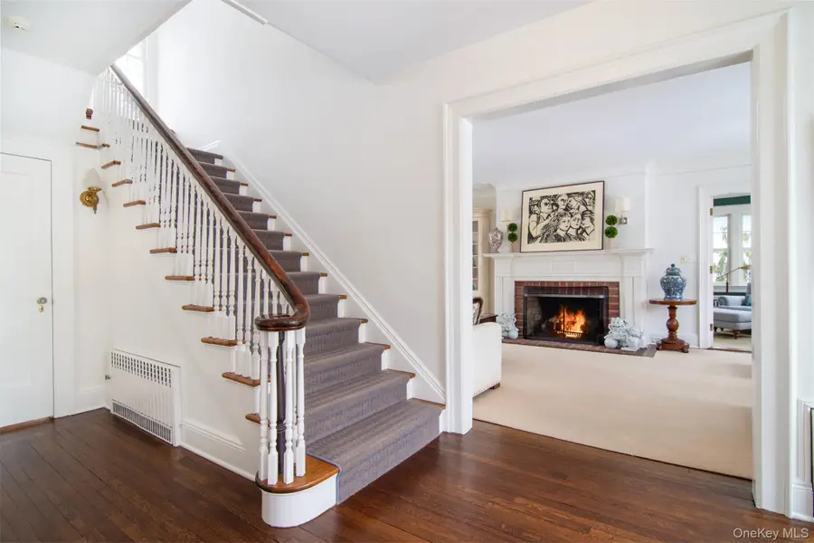 4 Sussex Avenue, Bronxville, NY 10708 - Image #3