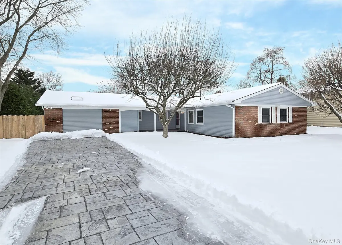 35 Segatogue Lane, South Setauket, NY 11720 - Image #1