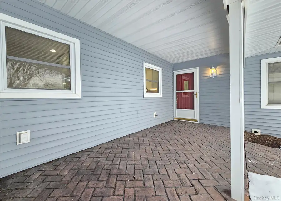 35 Segatogue Lane, South Setauket, NY 11720 - Image #2