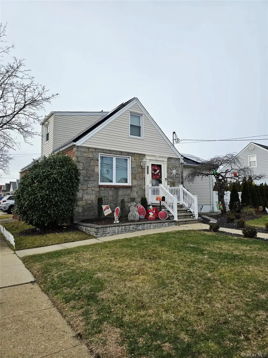 177 Sheridan Boulevard, Mineola, NY 11501 - Image #2