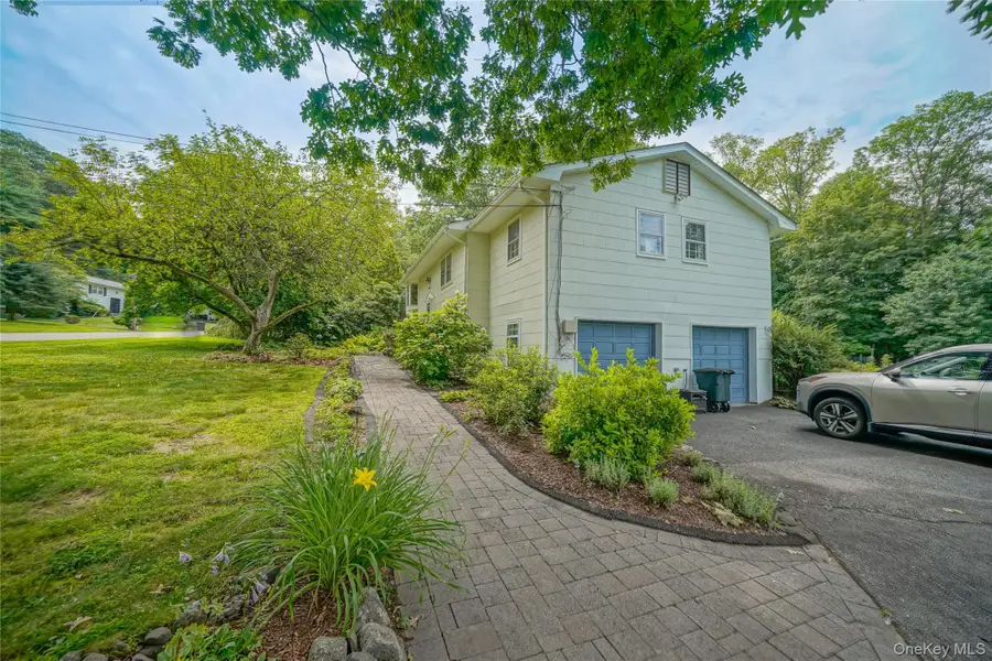 12 Capri Drive, Spring Valley, NY 10977 - Image #2