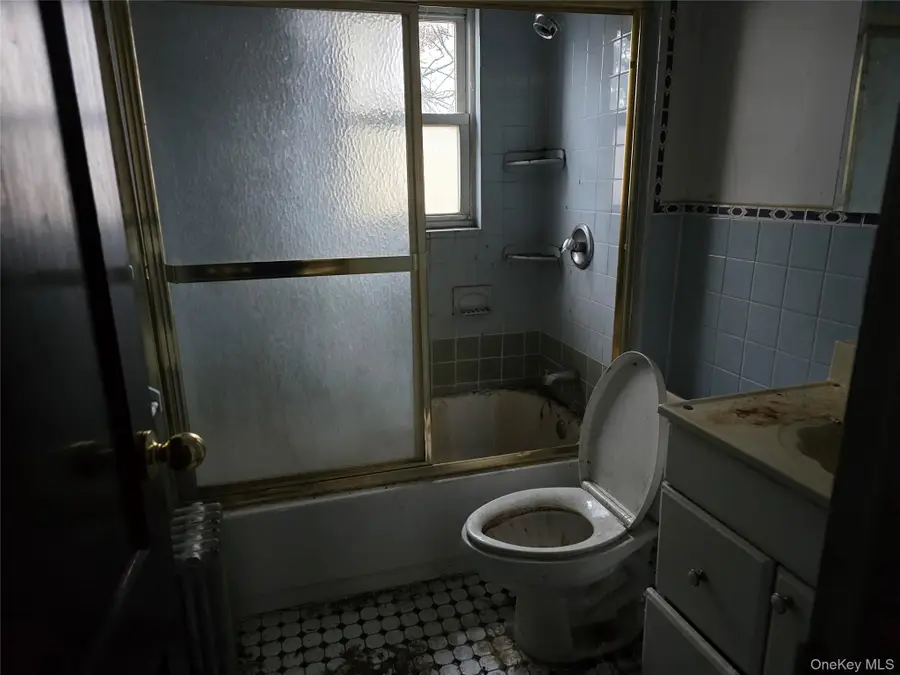 90-53 Francis Lewis Boulevard, Queens Village, NY 11428 - Image #3