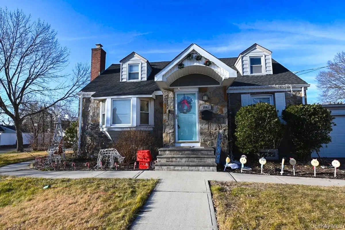 1761 Grant Avenue, East Meadow, NY 11554 - Image #1