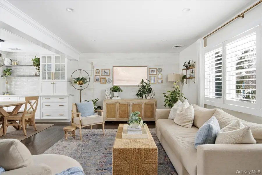 66 Country Village Lane, East Islip, NY 11730 - Image #2