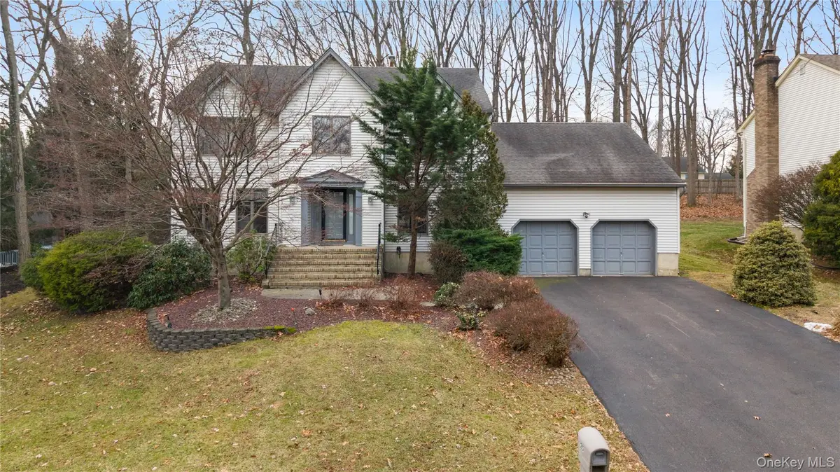 25 Cherokee Rd, East Brunswick, NJ 08816 - #1