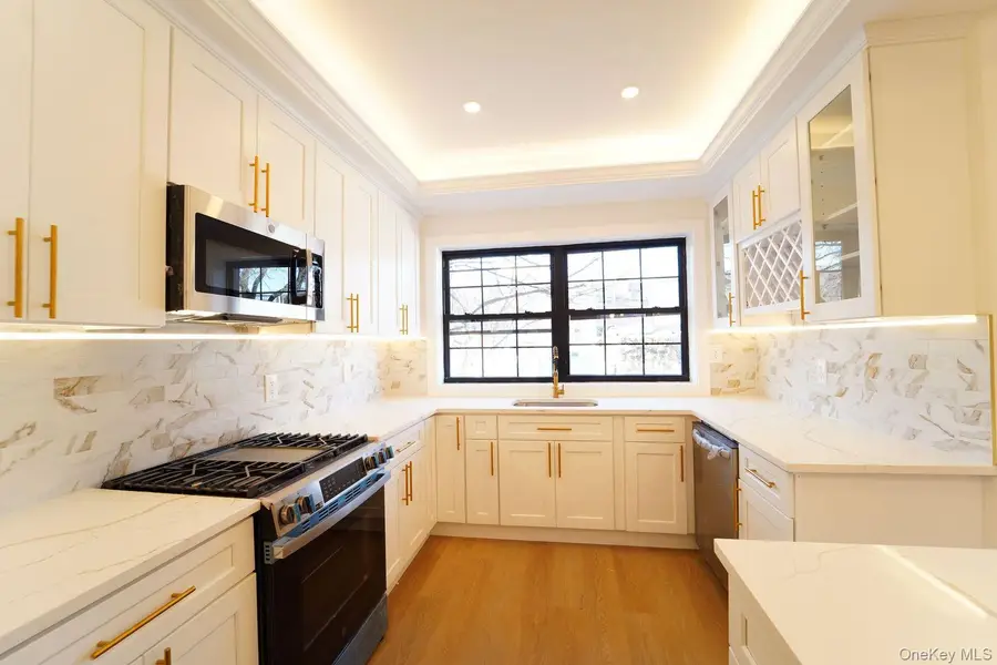 13016 227 Street, Laurelton, NY 11413 - Image #2