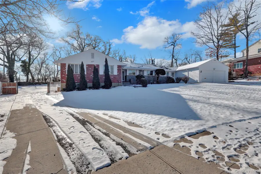 140 Long Drive, Hempstead, NY 11550 - Image #2