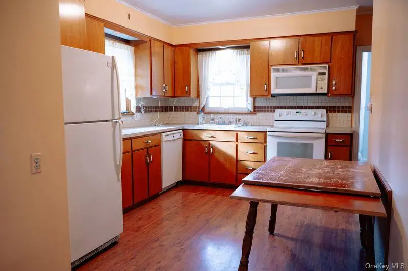 21 Mccall Place, Newburgh Town, NY 12550 - Image #2