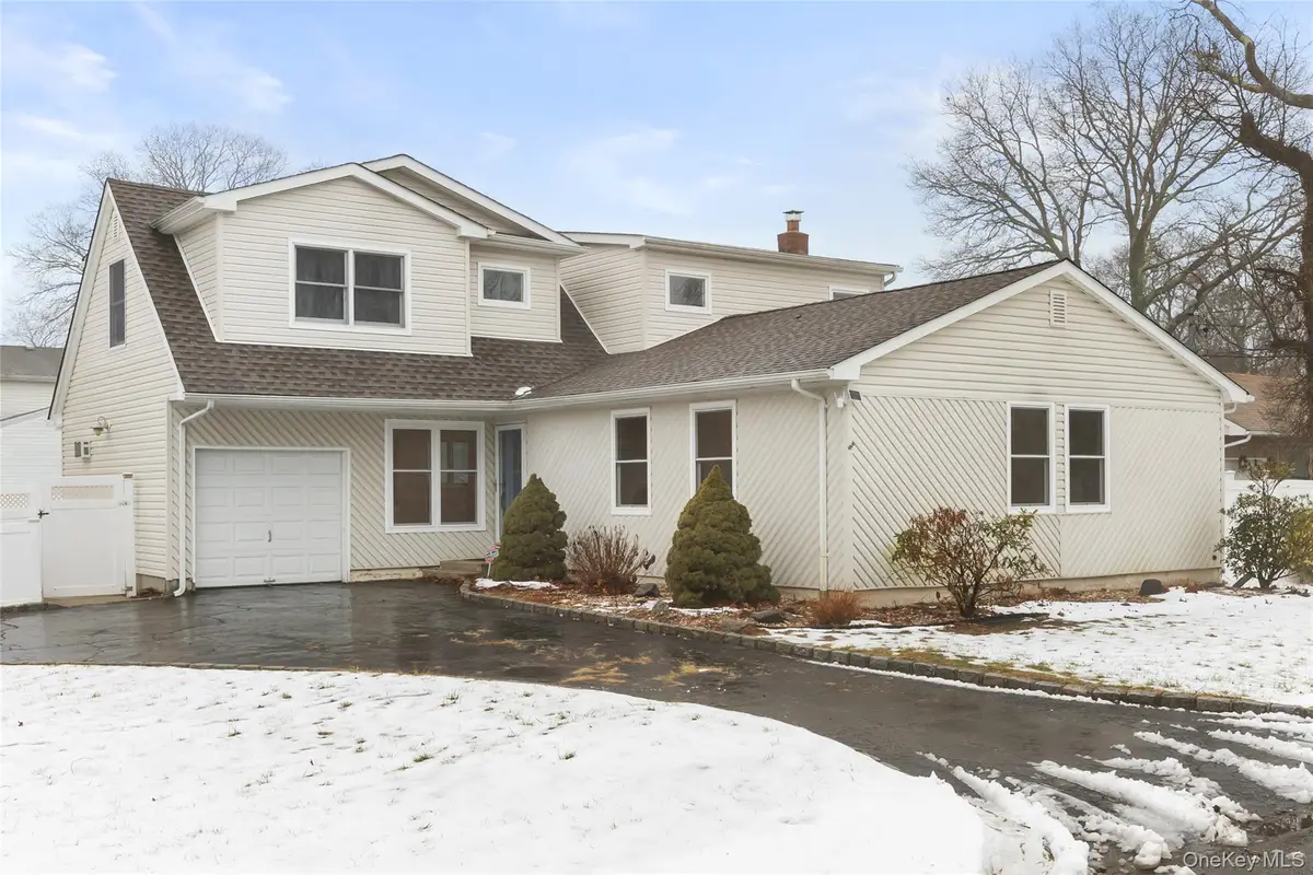 339 Halbert Drive, Holbrook, NY 11741 - Image #1