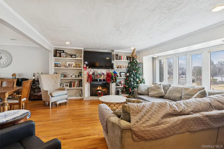 616 Duke Street, Westbury, NY 11590 - Image #3