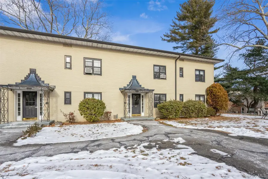25 Manchester Road #B-23, Eastchester, NY 10709 - Image #2
