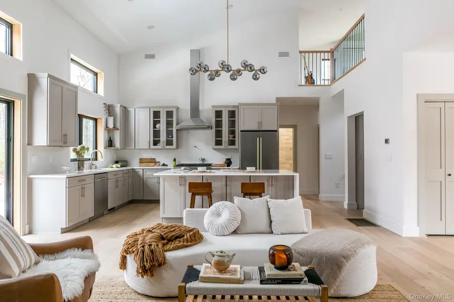 33 Betten Court, Saugerties, NY 12477 - #2