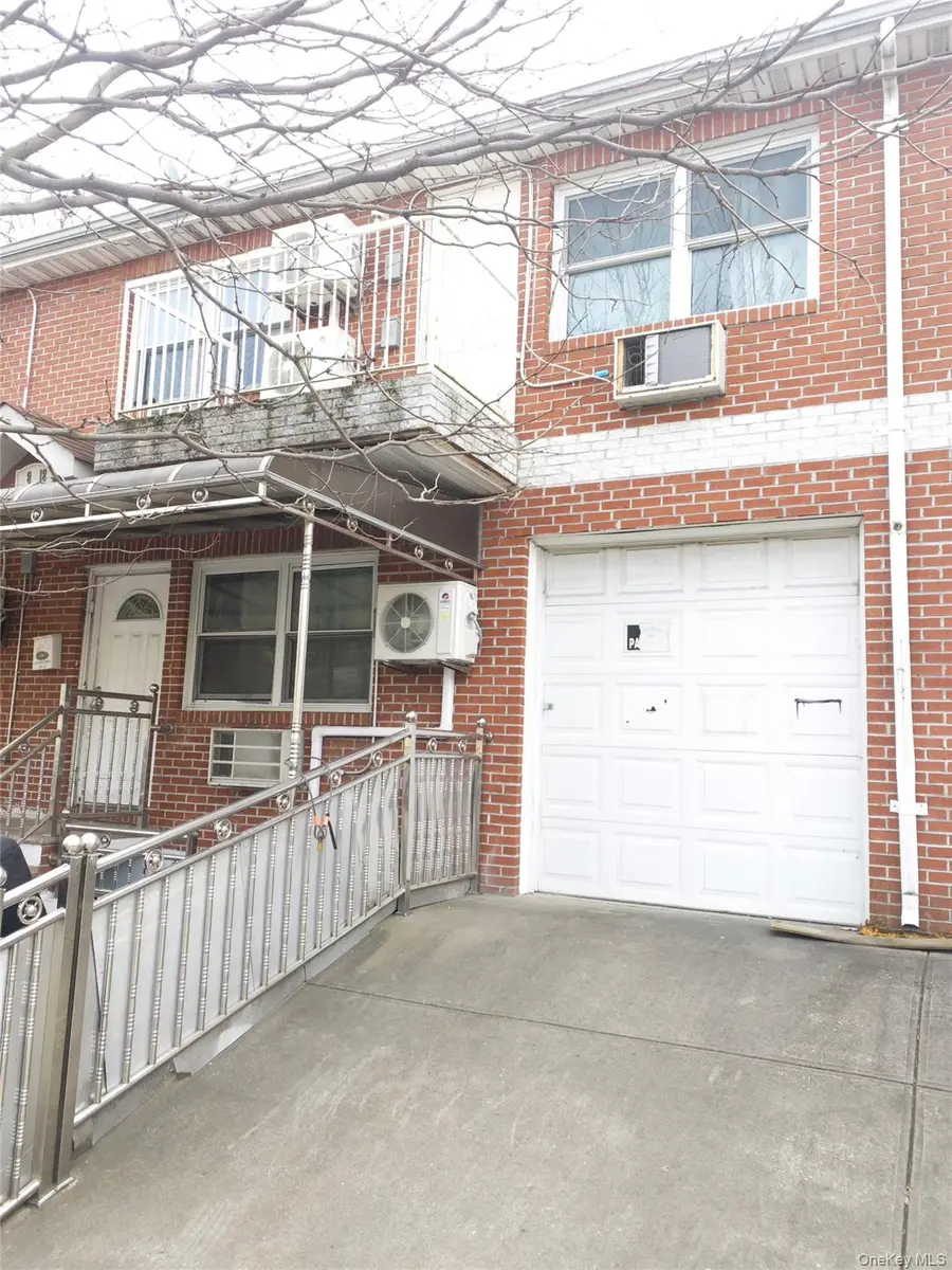 15818 85th Avenue, Jamaica, NY 11432 - #3