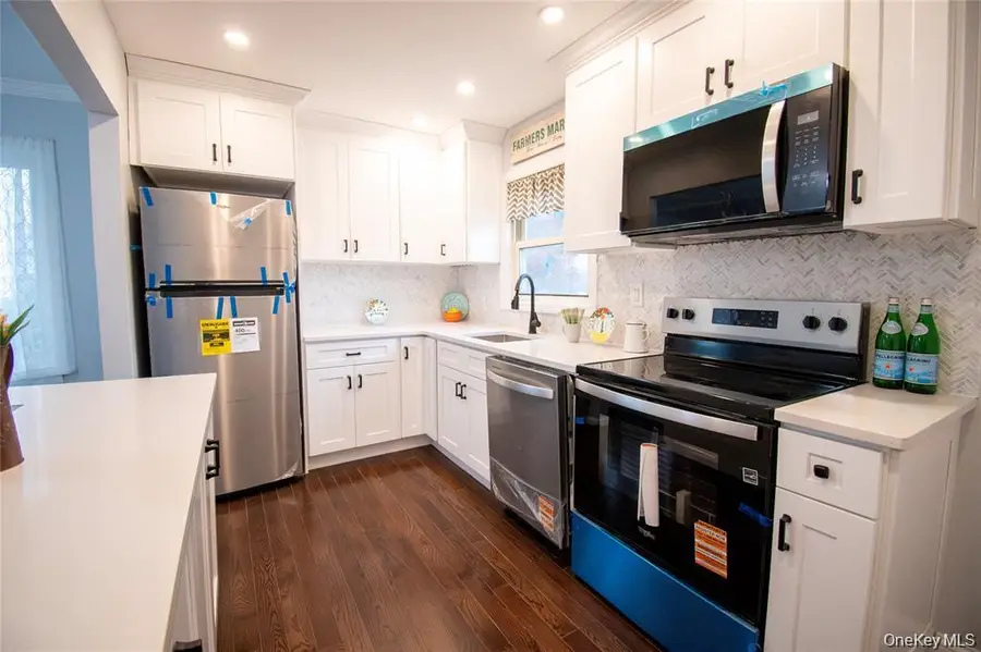 650 Bryant Street, East Meadow, NY 11554 - Image #2