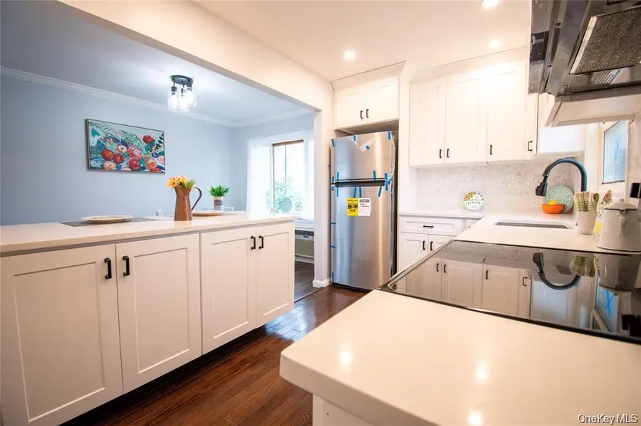 650 Bryant Street, East Meadow, NY 11554 - Image #3