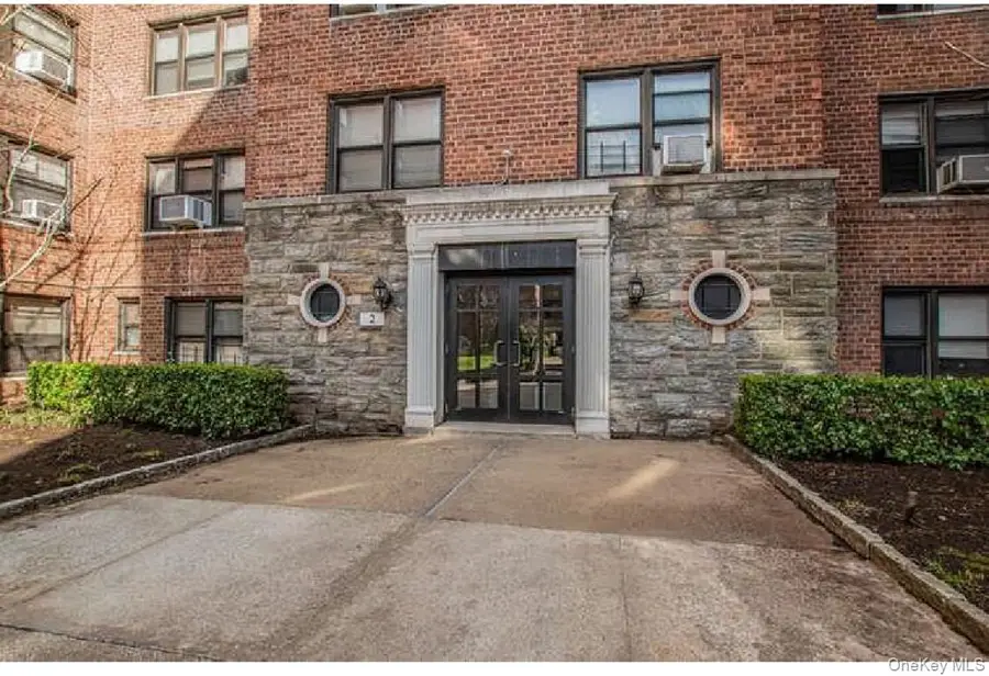 2 Fisher Drive #102, Mount Vernon, NY 10552 - Image #2