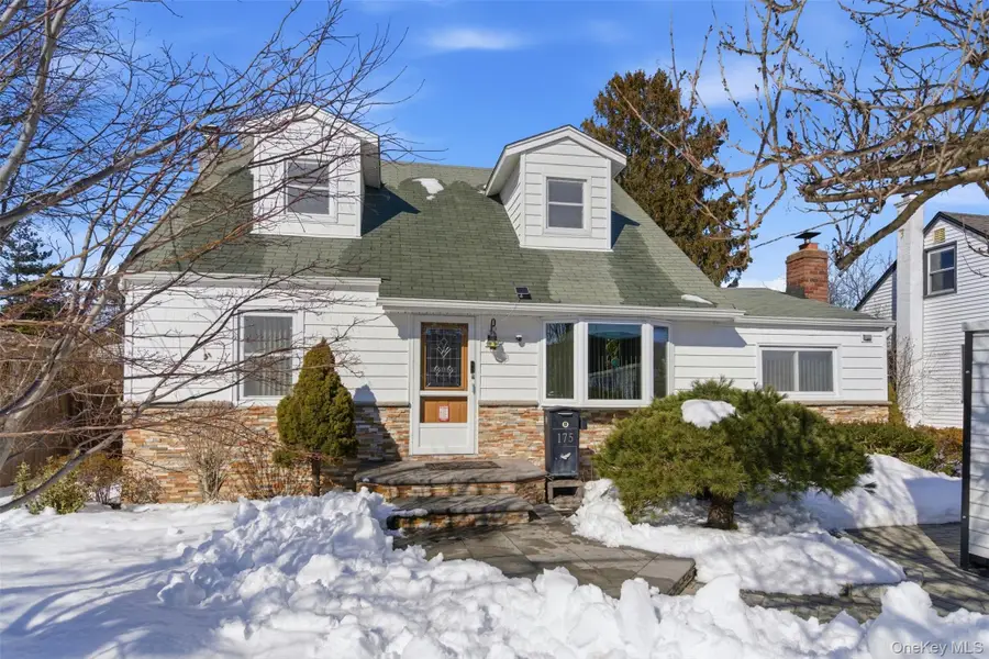 175 Van Buren Street, West Babylon, NY 11704 - #2