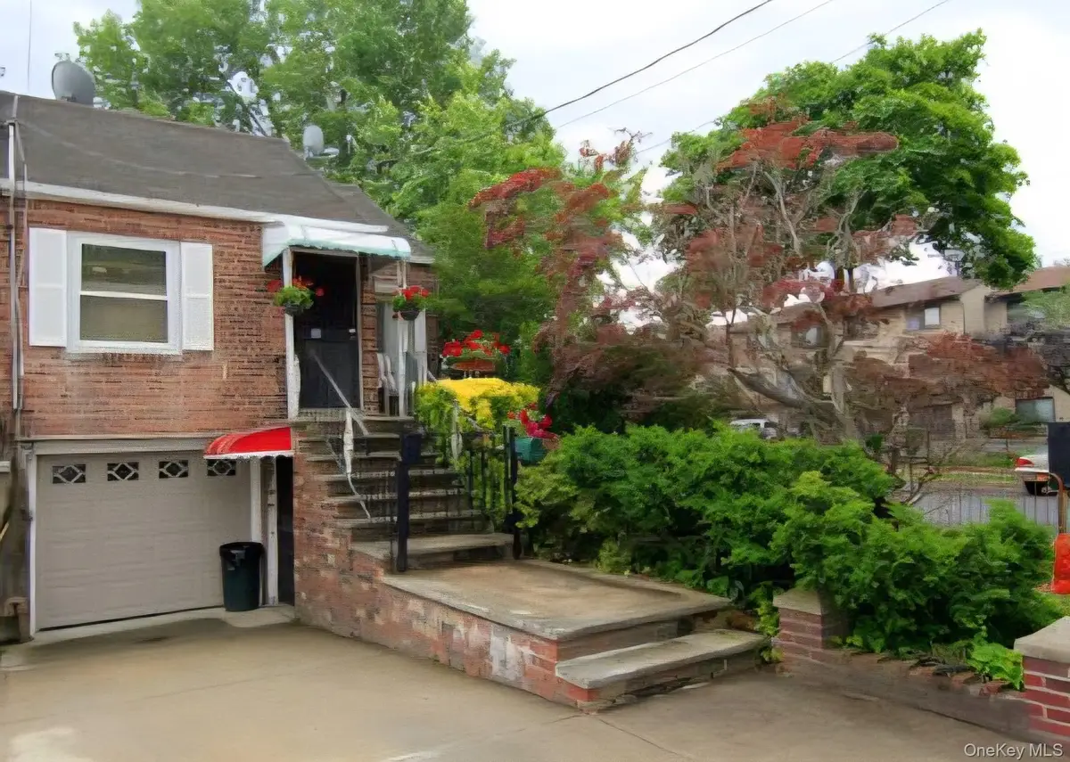 11502 Poppenhusen Avenue, College Point, NY 11356 - Image #1