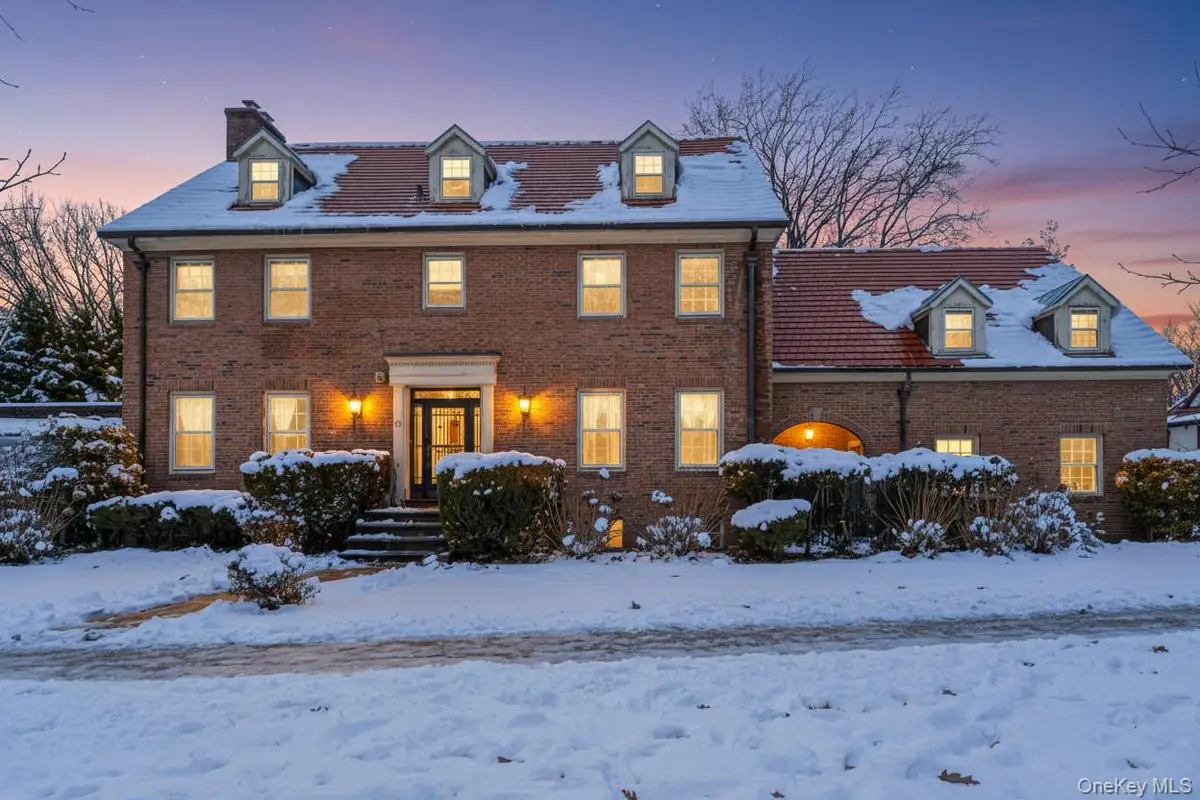 31 Puritan Avenue, Forest Hills, NY 11375 - #1