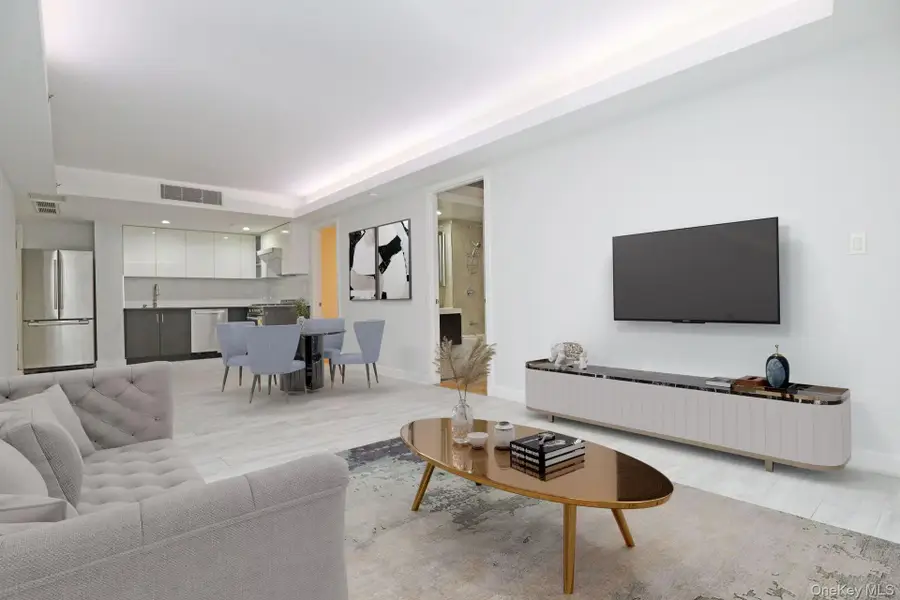 15815 Union Turnpike #3B, Fresh Meadows, NY 11366 - Image #3