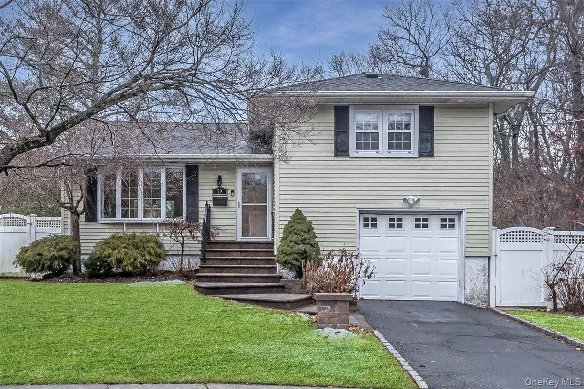 79 N Cedar Street, Massapequa, NY 11758 - Image #1