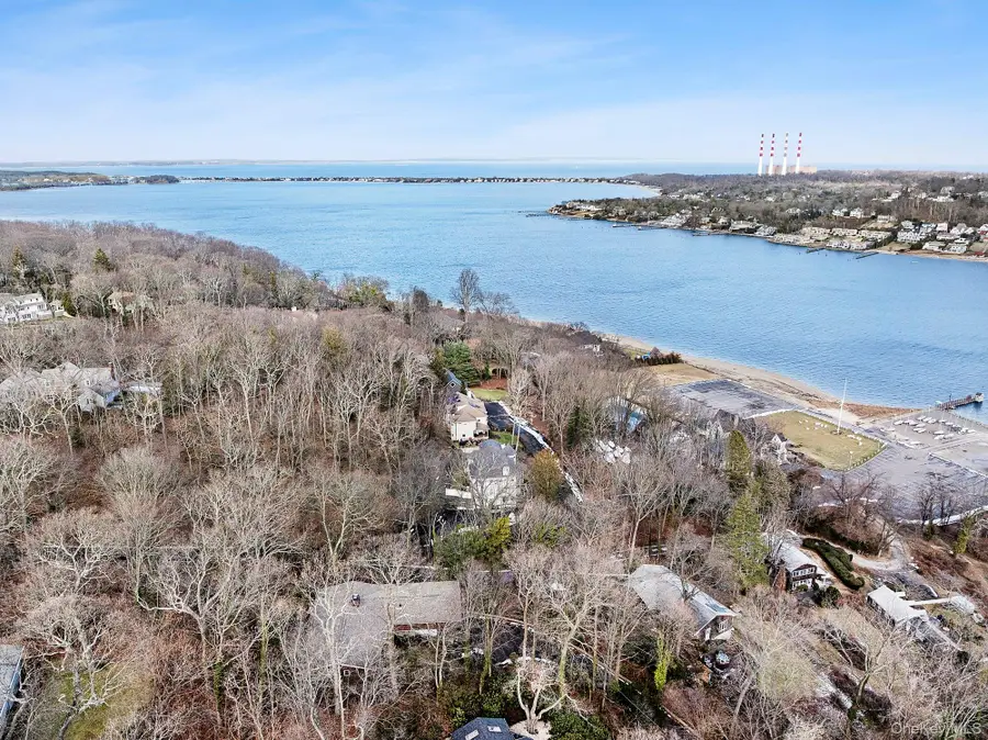 41 Spring Hollow Road, Centerport, NY 11721 - Image #3