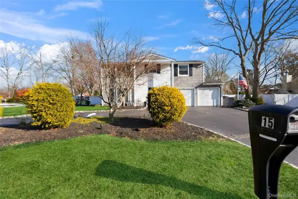 15 Autumn Drive, Mount Sinai, NY 11766