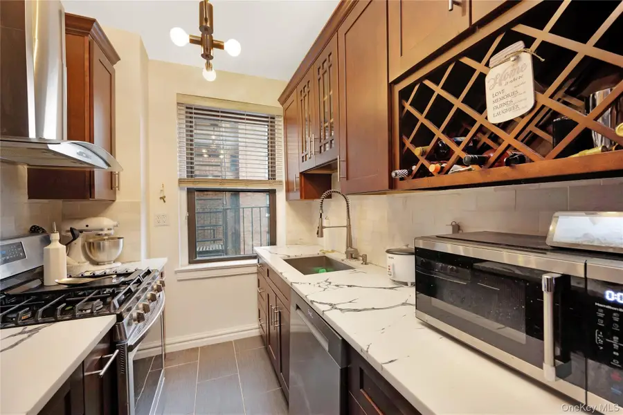 7716 Austin Street #2K, Forest Hills, NY 11375 - Image #3