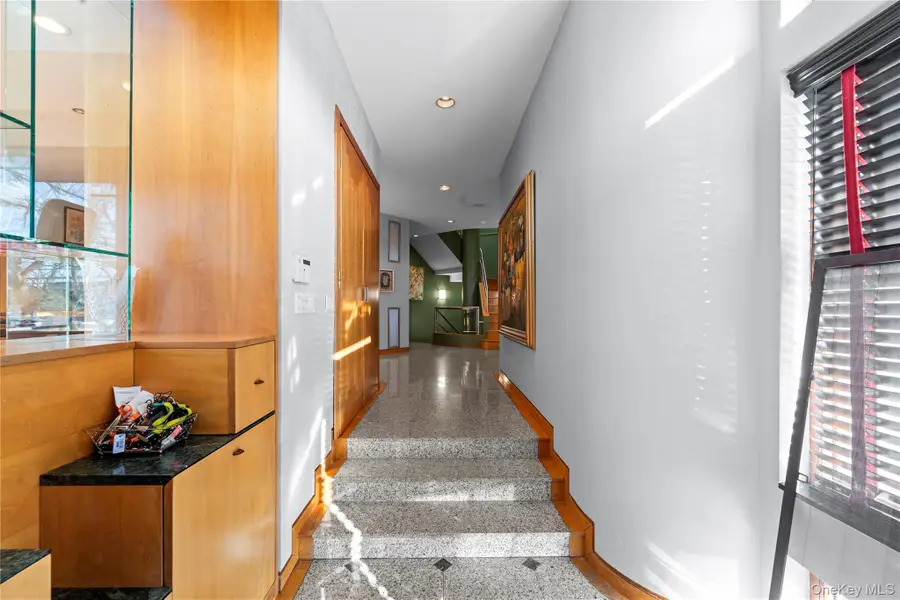 2829 Frankel Boulevard, Merrick, NY 11566 - Image #2