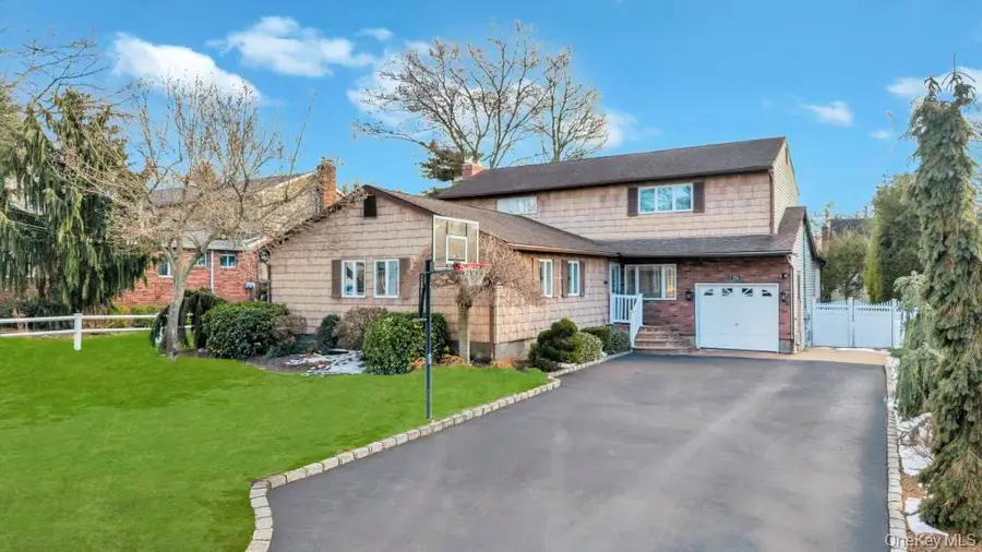 274 Collington Drive, Ronkonkoma, NY 11779 - Image #2