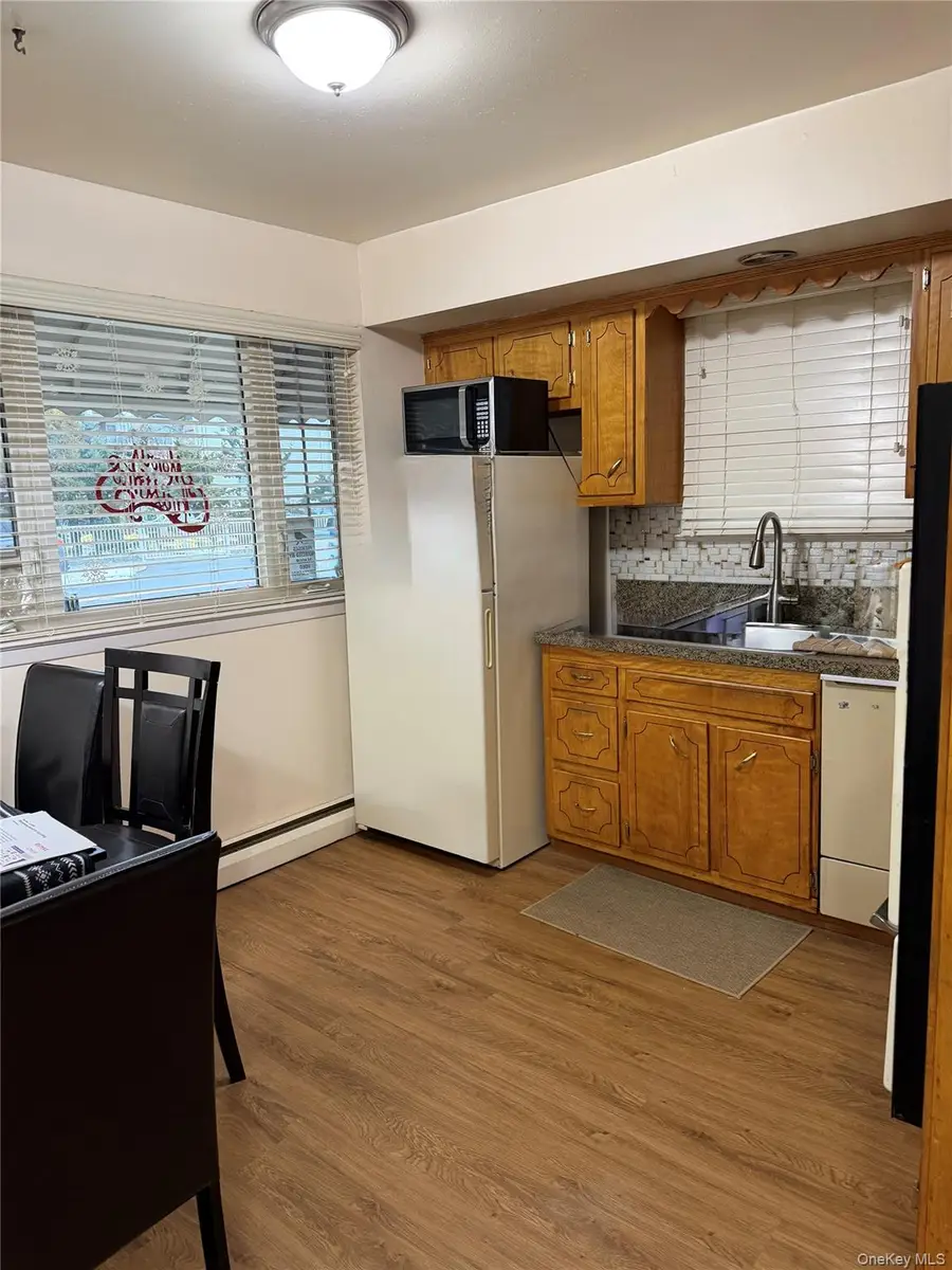 2536 Tiemann Avenue, Bronx, NY 10469 - Image #2