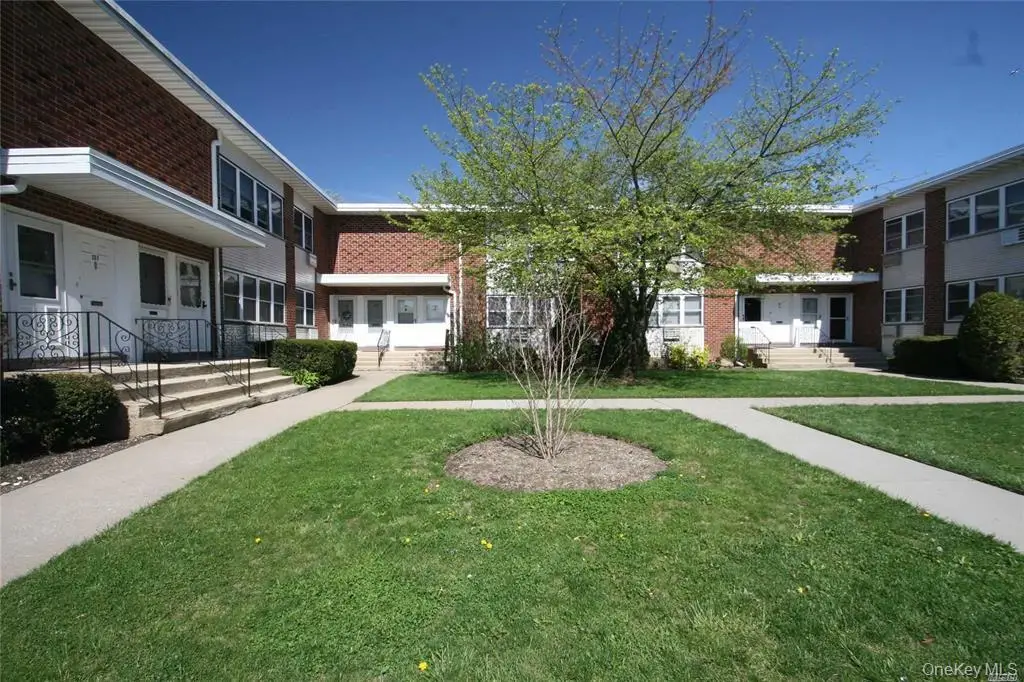 139 Farber Drive #139, West Babylon, NY 11704 - Image #1