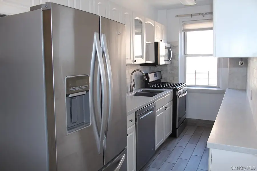 811 Bronx River Road #5A, Yonkers, NY 10708 - Image #2