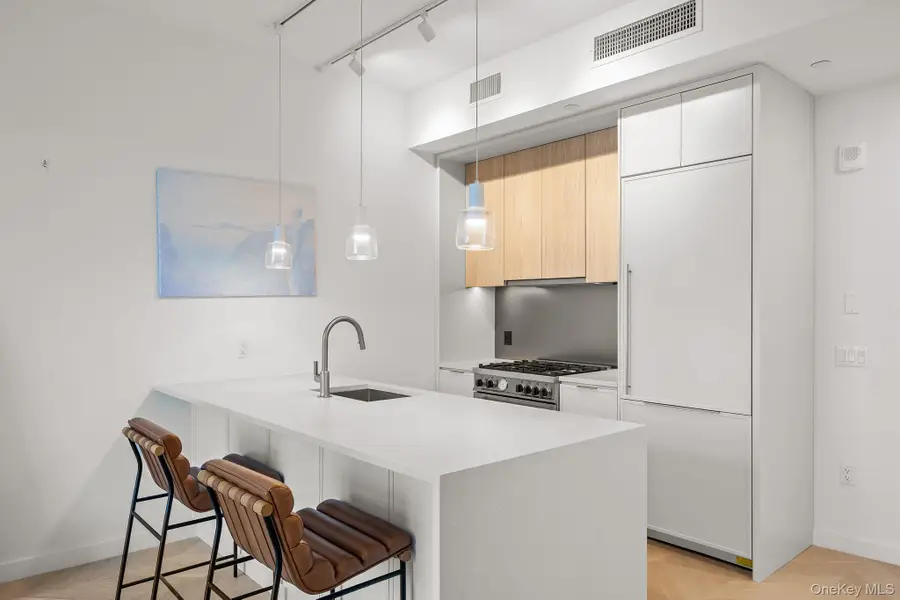 41st Avenue 29-18, Long Island City, NY 11101 - Image #2