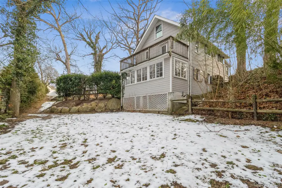 89 Upton Drive, Sound Beach, NY 11789 - Image #2