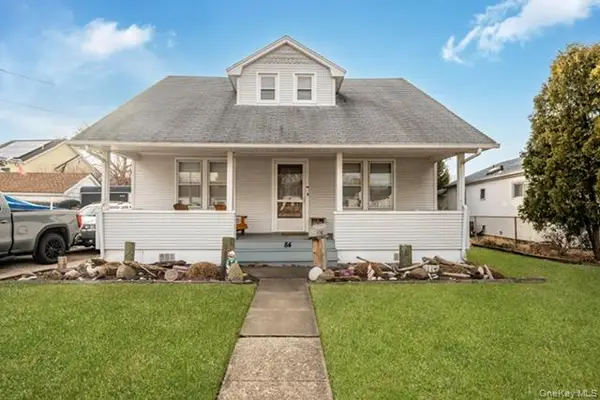 84 Bay Avenue, Hicksville, NY 11801