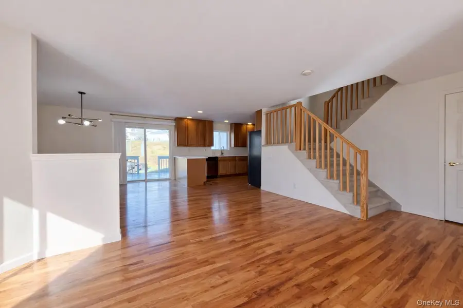 241 Tamerisk Lane, New Windsor, NY 12553 - Image #3