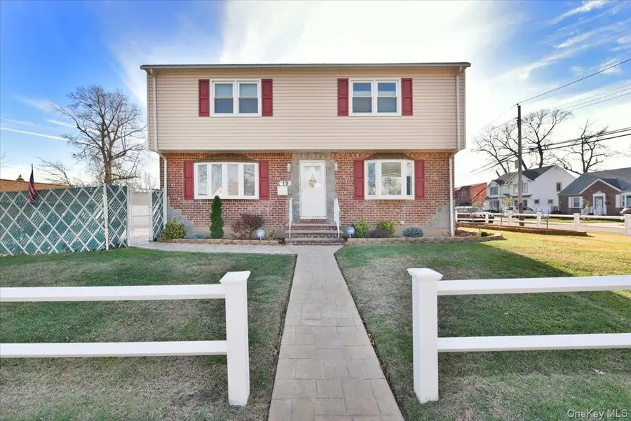 19 Sprague Drive, Valley Stream, NY 11580 - Image #2