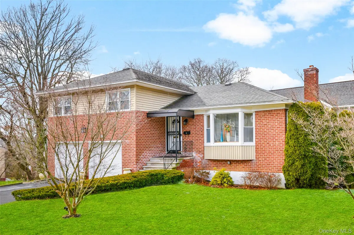 60 E Fort Hill Road, Yonkers, NY 10710 - Image #1