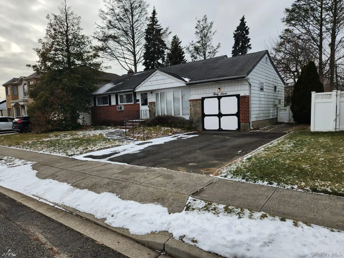 37 Kalda Lane, Plainview, NY 11803 - #1